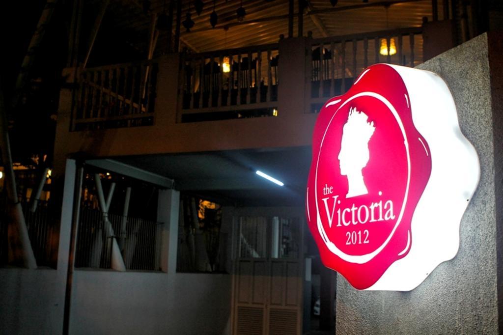 The Victoria Guesthouse Бандунг Екстериор снимка